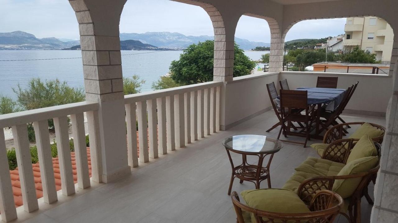 Apartments By The Sea Slatine, Ciovo - 1128 Dış mekan fotoğraf