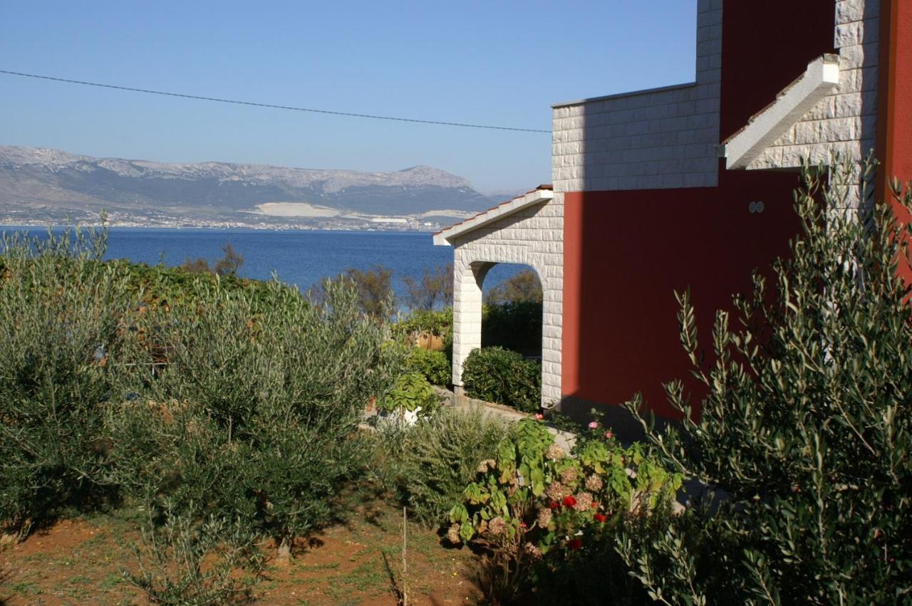 Apartments By The Sea Slatine, Ciovo - 1128 Dış mekan fotoğraf