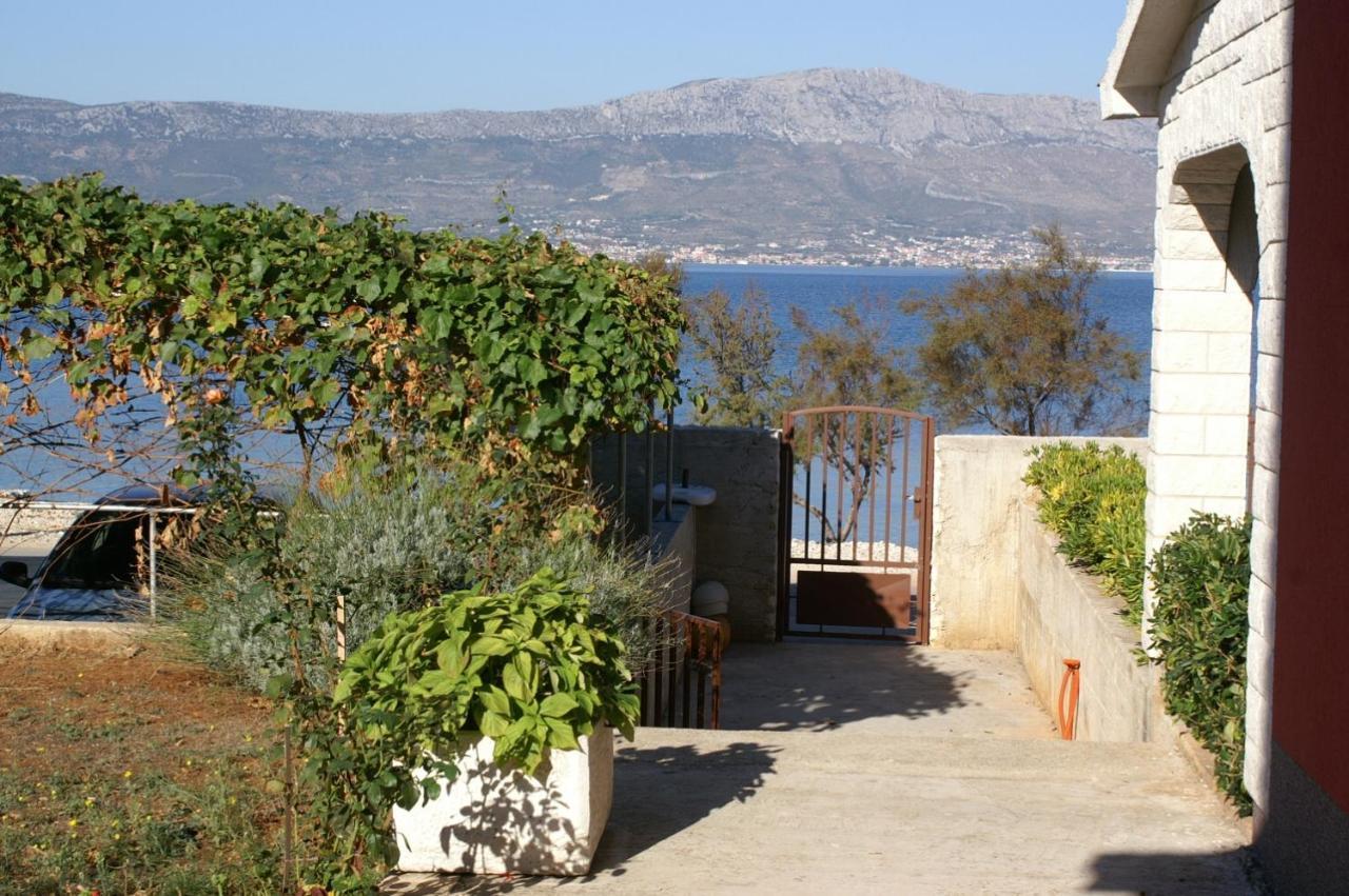 Apartments By The Sea Slatine, Ciovo - 1128 Dış mekan fotoğraf